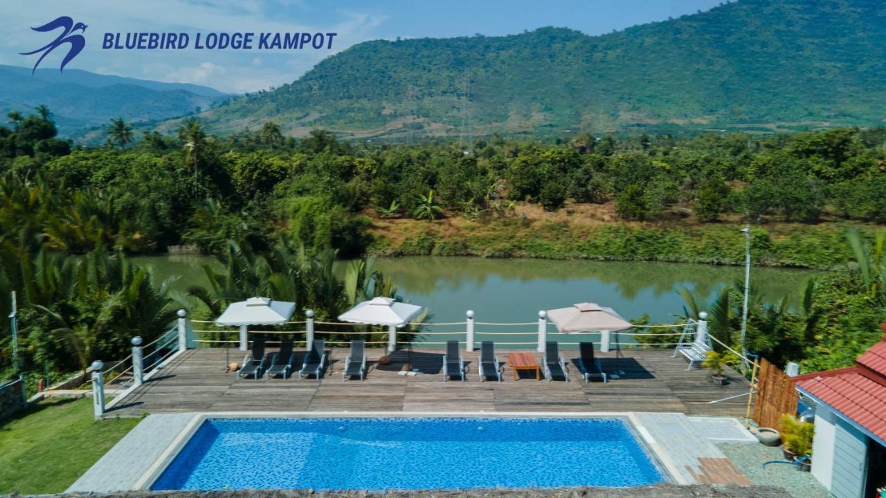 Bluebird Lodge Кампот Екстериор снимка